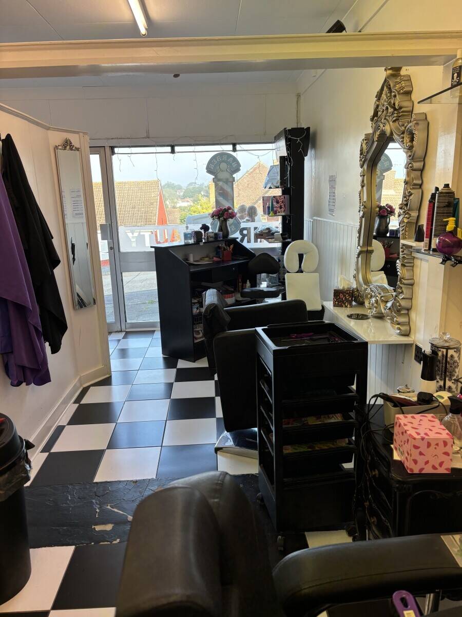 Hair and Beauty salon Photo 7