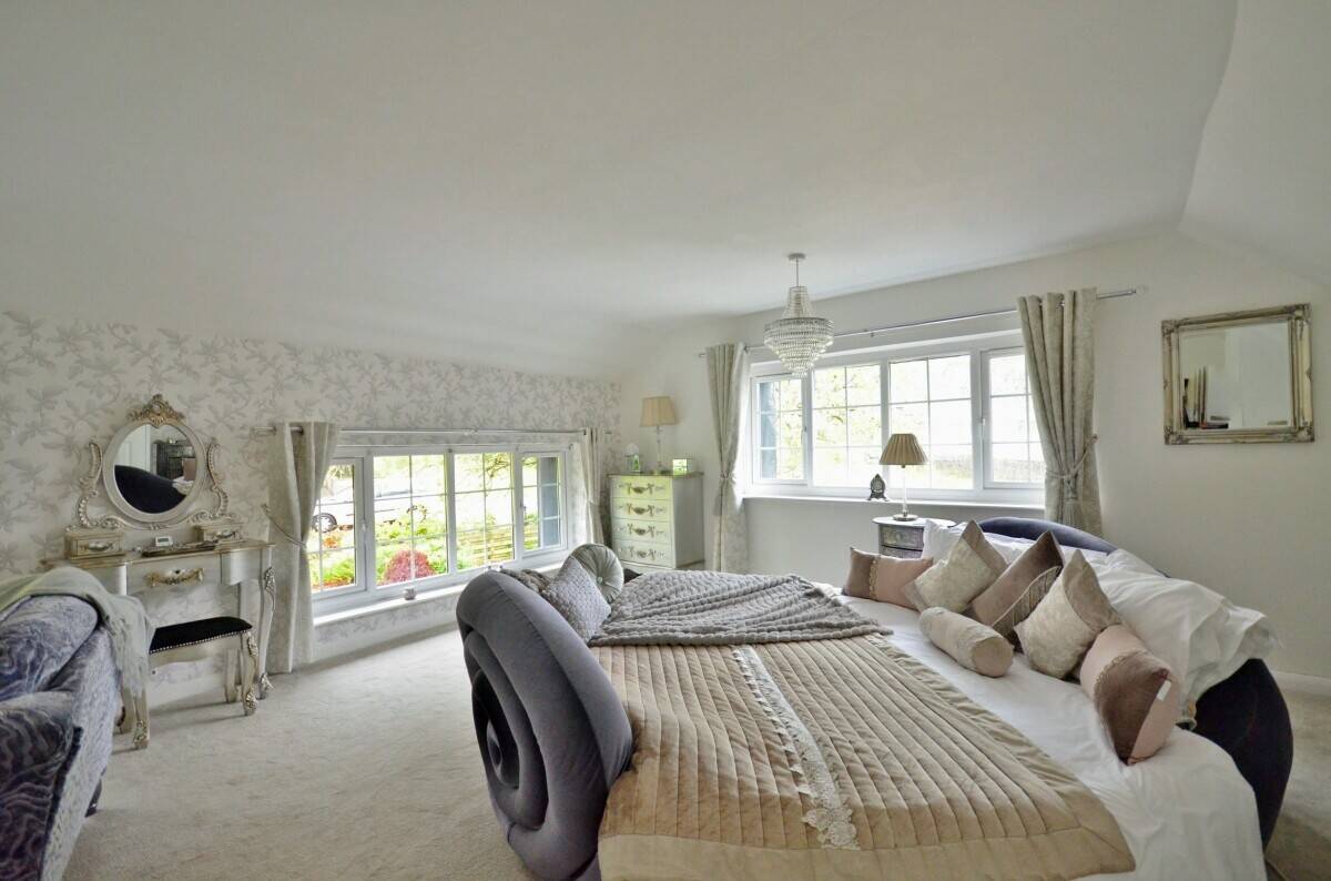 CUMBRIA - LUXURY 8 BEDROOM GUEST HOUSE LOCATED IN THE WESTERN LAKES Photo 8