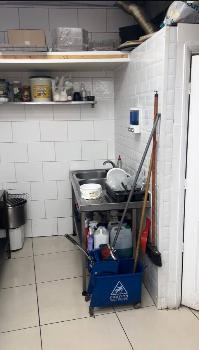 Pizza Shop For sale East London