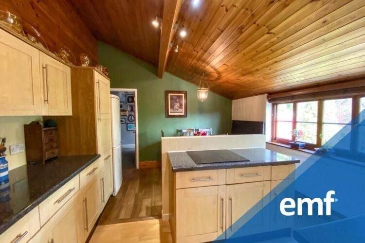NEW PRICE > Freehold Commercial & Residential Investment