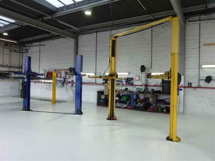 AUTOMOTIVE MOT, SERVICE, AND MAINTENANCE CENTRE Photo 8