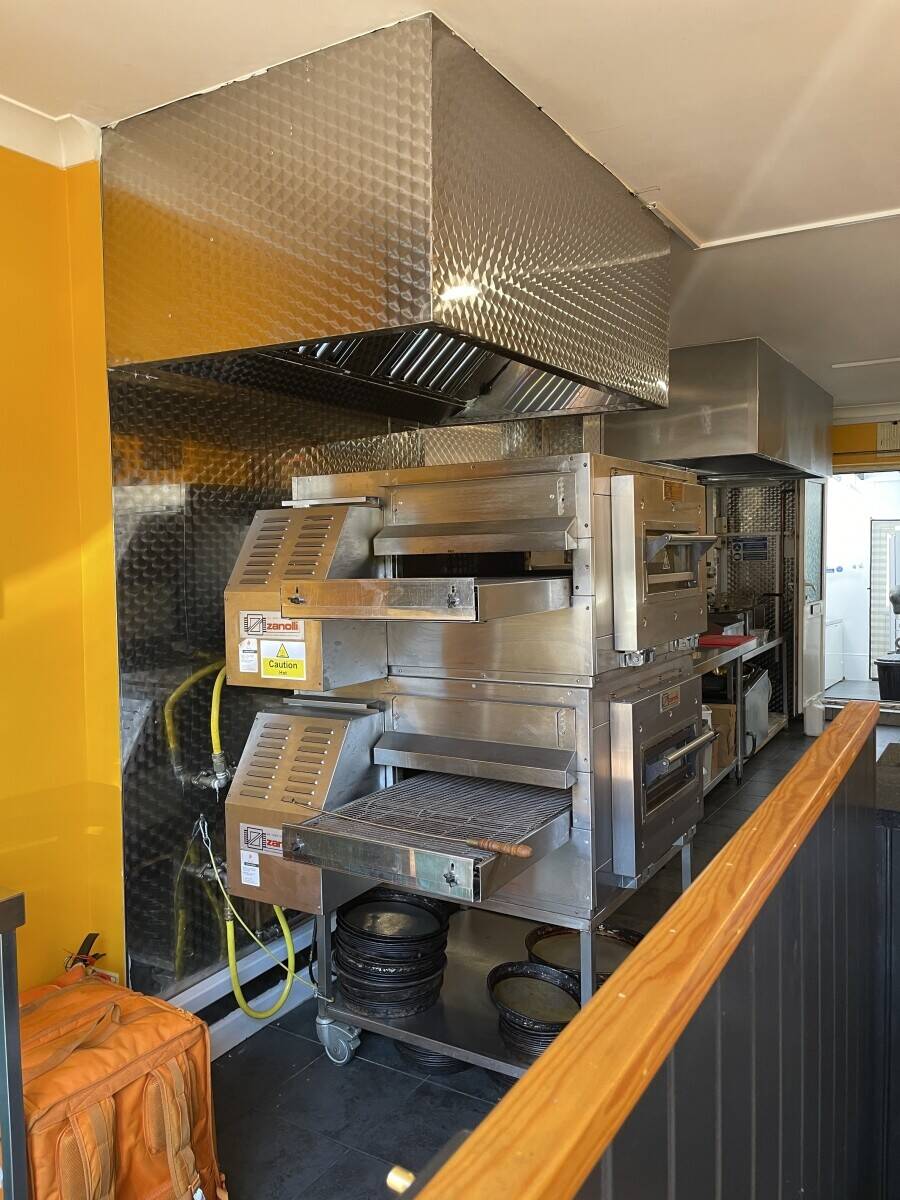 Pizza Takeaway Shop for Sale  Photo 8