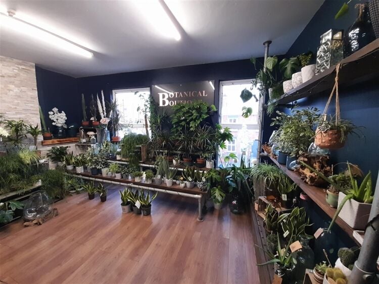Retail For Sale in Chesterfield Photo 8