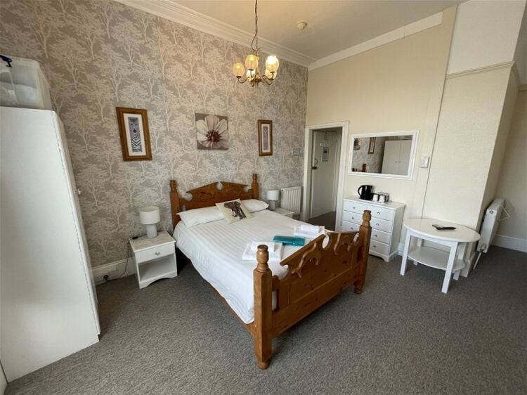 Impressive and Highly Rated Victorian Guest House For Sale in Torquay