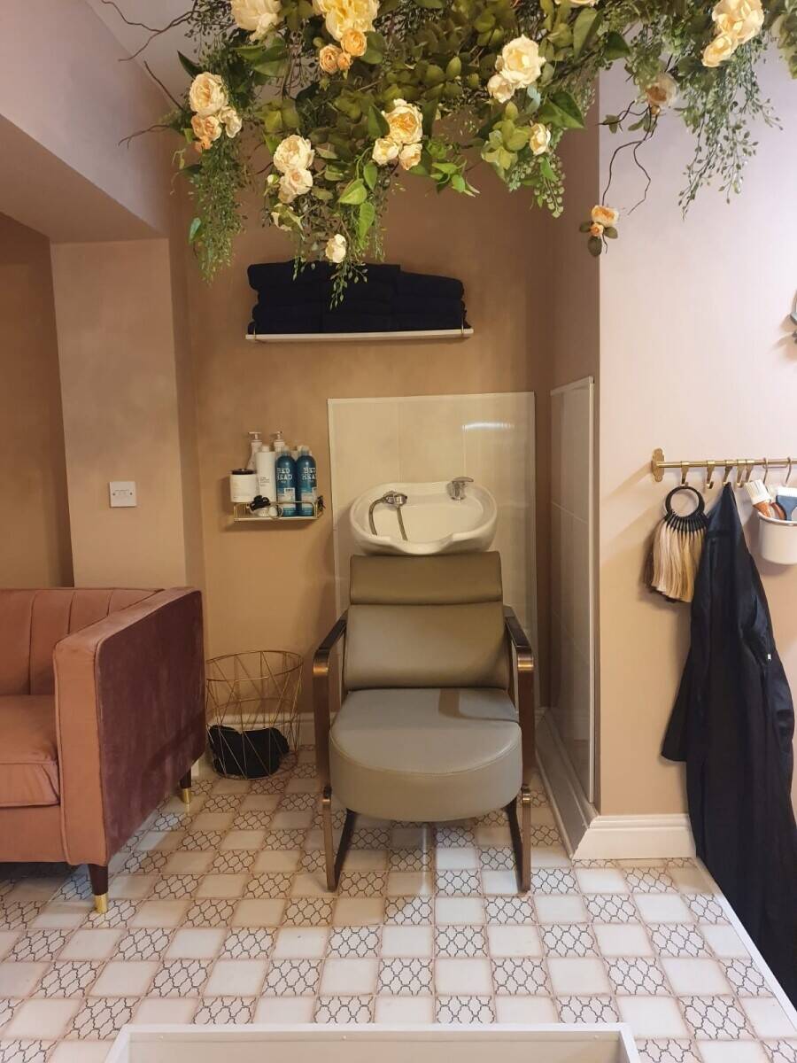 Hair and beauty salon in the heart of Manchester  Photo 8