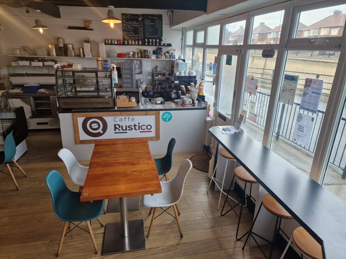 PRICE REDUCED Vacant Leasehold Premises Licensed for Restaurant, Cafe and Hot Food takeaways