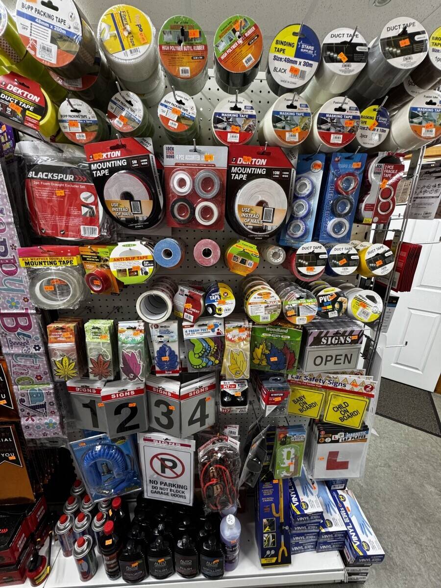 Pound store in Ashton Under Lyne Photo 8