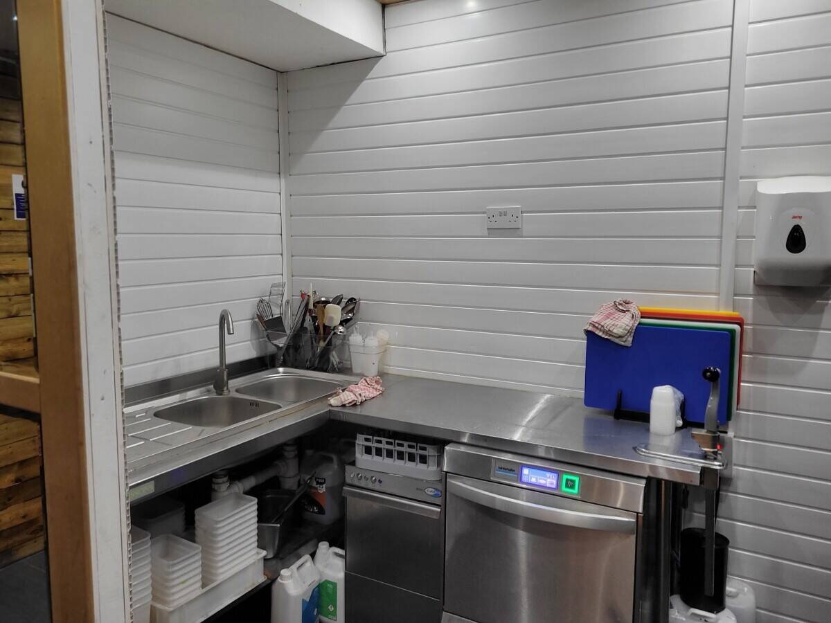 Italian restaurant and takeaway sale in Birmingham