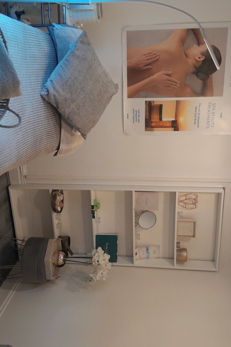 Health & Beauty Salon - St Helens