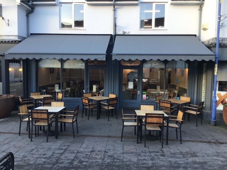 EXCELLENT COFFEE SHOP/CAFE, MONMOUTHSHIRE