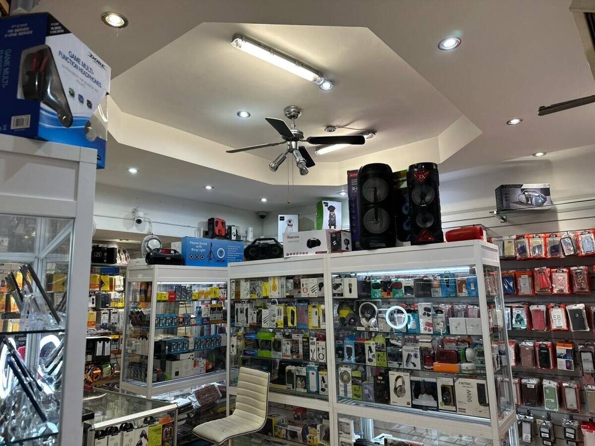 Cell phone shop in Boston lincolnshire