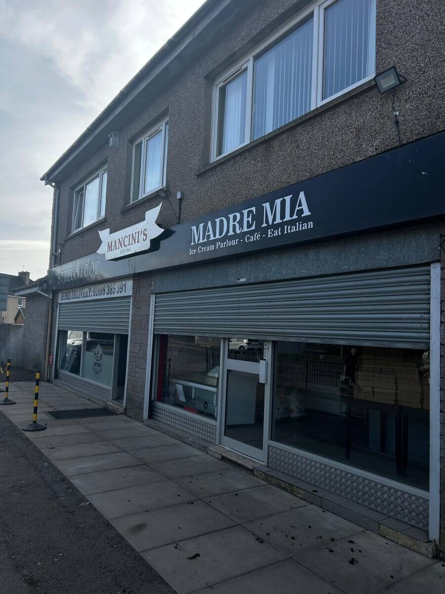 Mancini's Street Food, Newmains Wishaw Leasehold For Sale - Very Busy Shop with Impressive Turnover