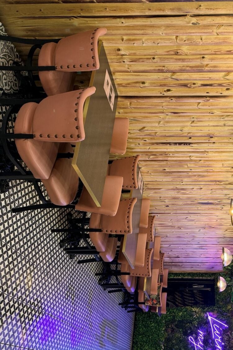 Established Restaurant and Bar - Manchester Photo 8