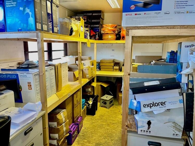 Leasehold Camping & Leisure Equipment Business Located Just Outside St Agnes, Cornwall Photo 8