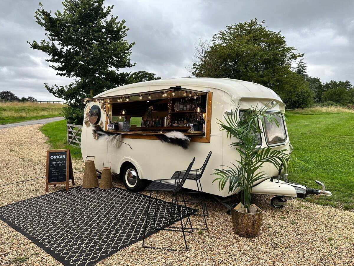 Mobile Vintage Bar Business for Sale in Leicestershire/Midlands Photo 8