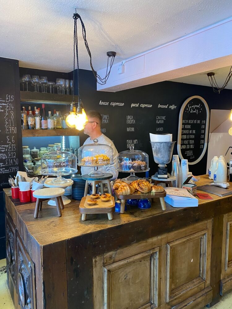 Licenced Coffee Bar / Restaurant