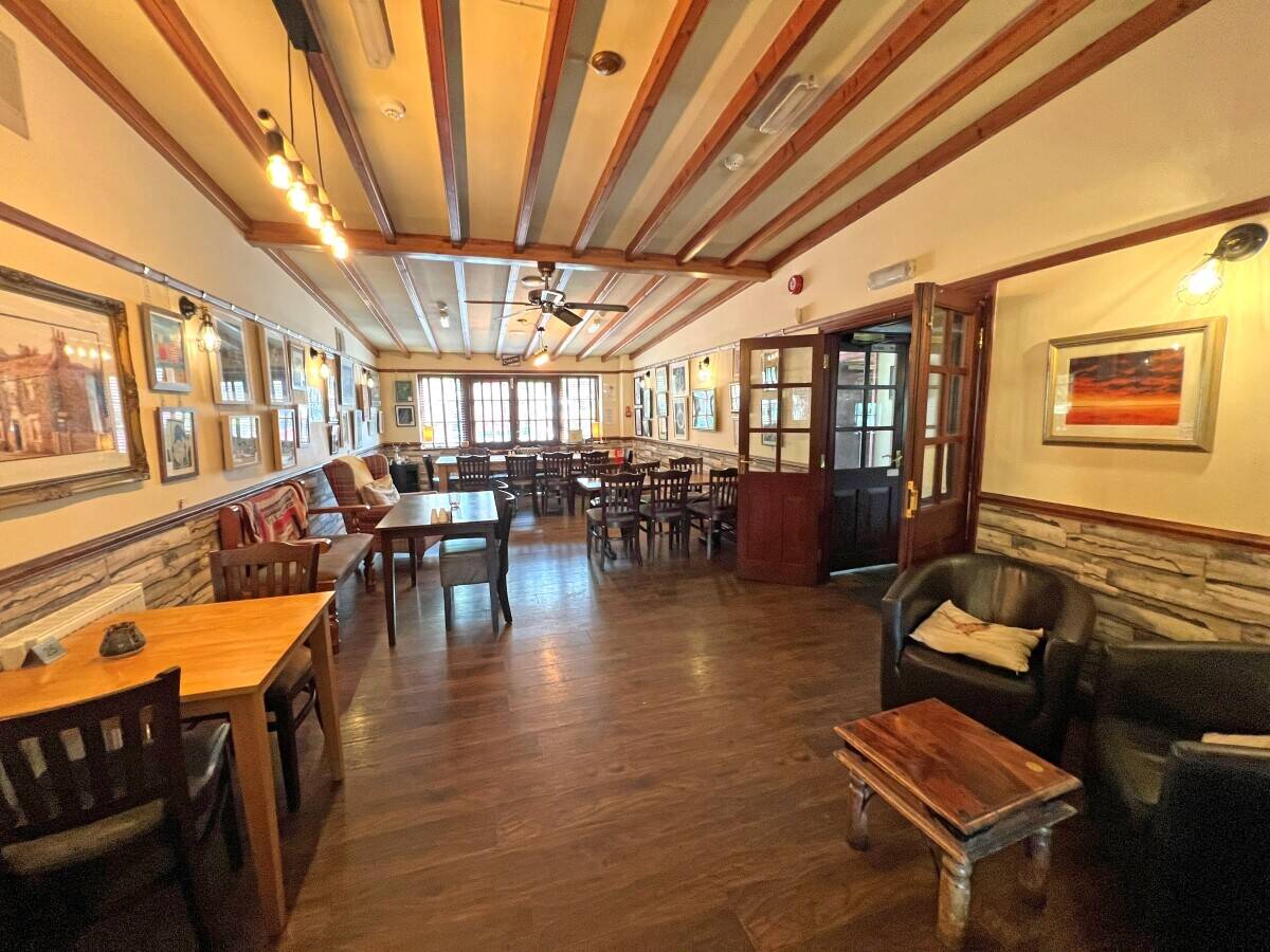 EAST YORKSHIRE - COUNTRY PUB AND RESTAURANT WITH £215,000+ EBITDA Photo 8