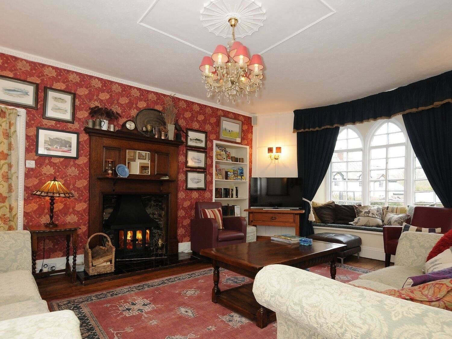 DEVON – ESTABLISHED HOTEL CLOSE TO THE CORNISH BORDER AND MAJOR TRUNK ROAD Photo 8