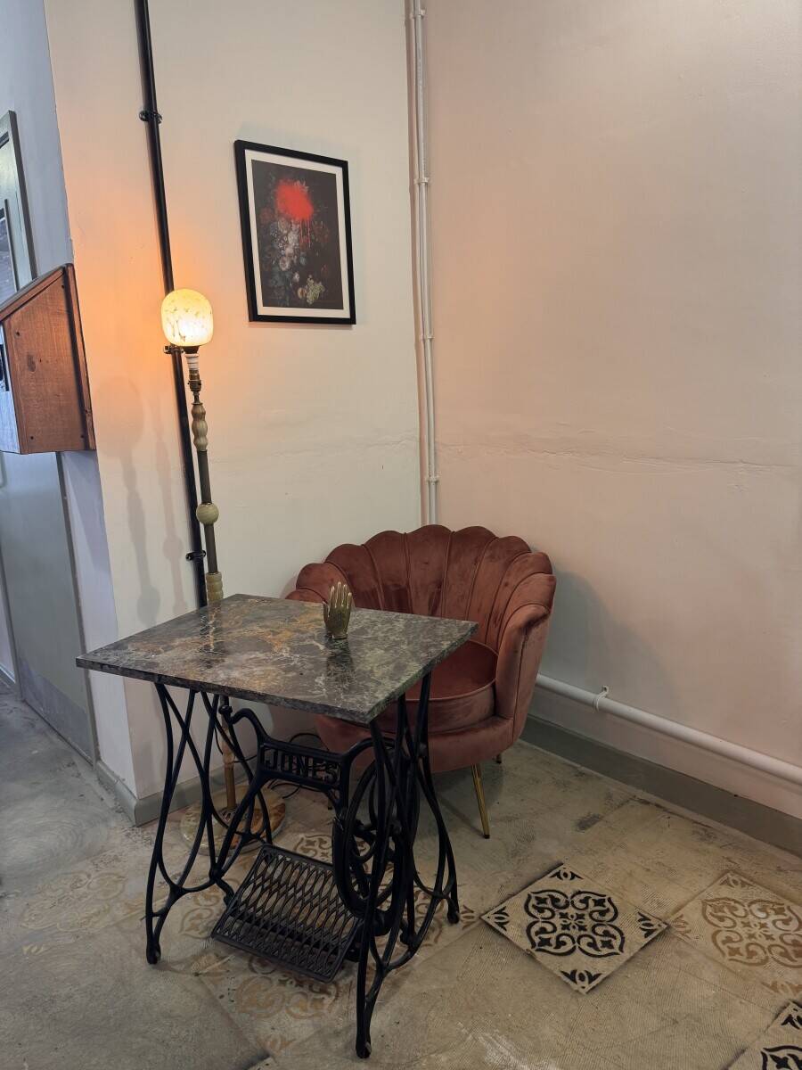 Coffee Shop & Wellness Studio in Worksop