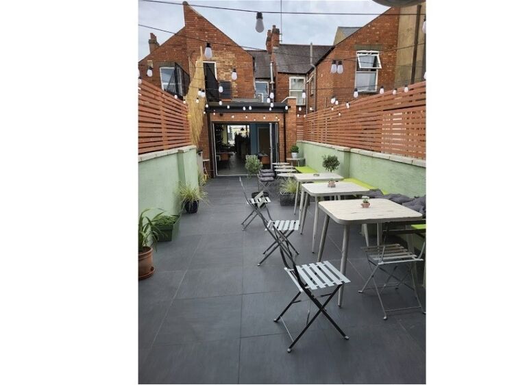 Newly established Pizza and Wine restaurant for sale Photo 8