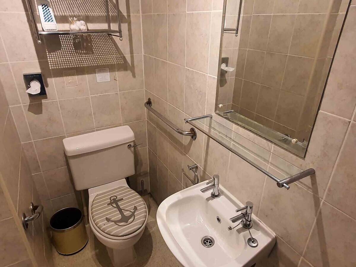 A Spacious Former Guest House in a Prime Location