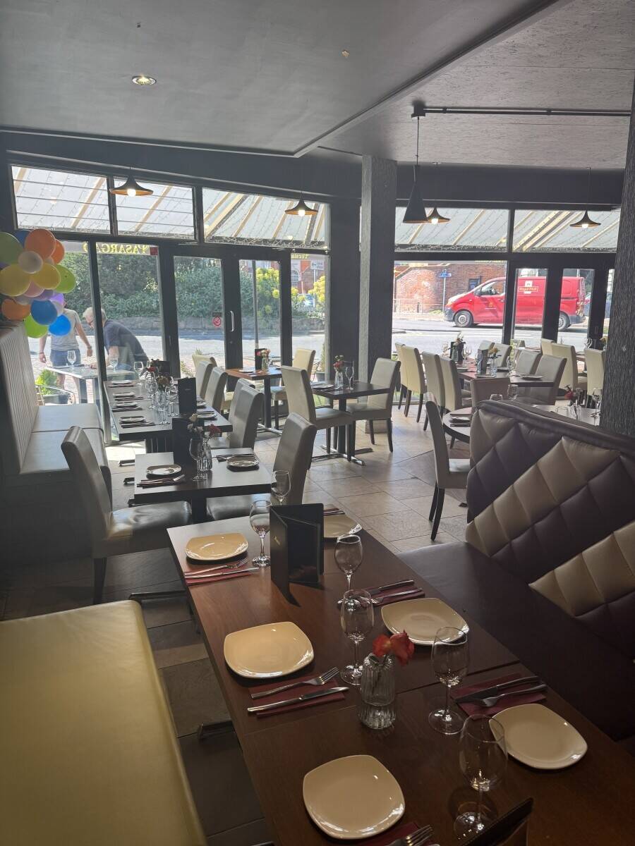 Successful Iranian Pasargad restaurant to sell
