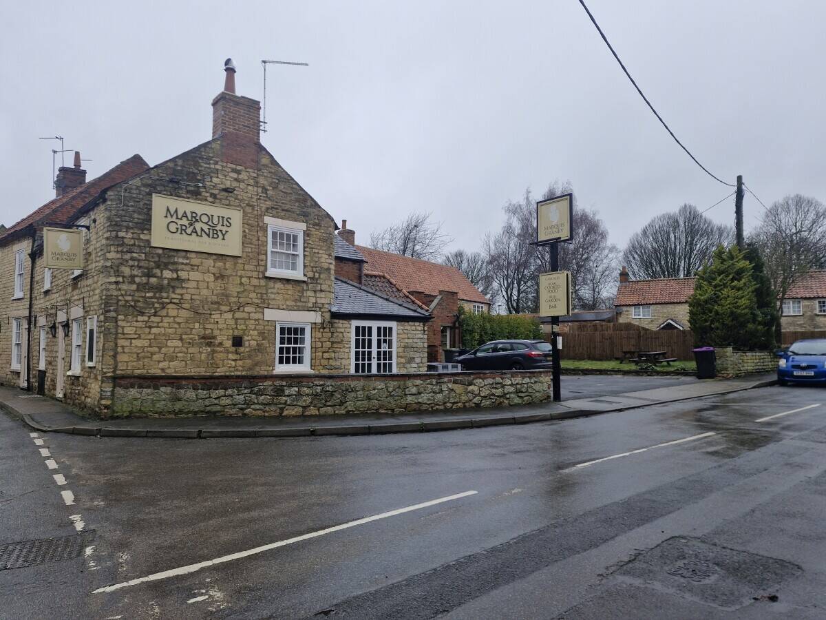 Freehold Pub for sale