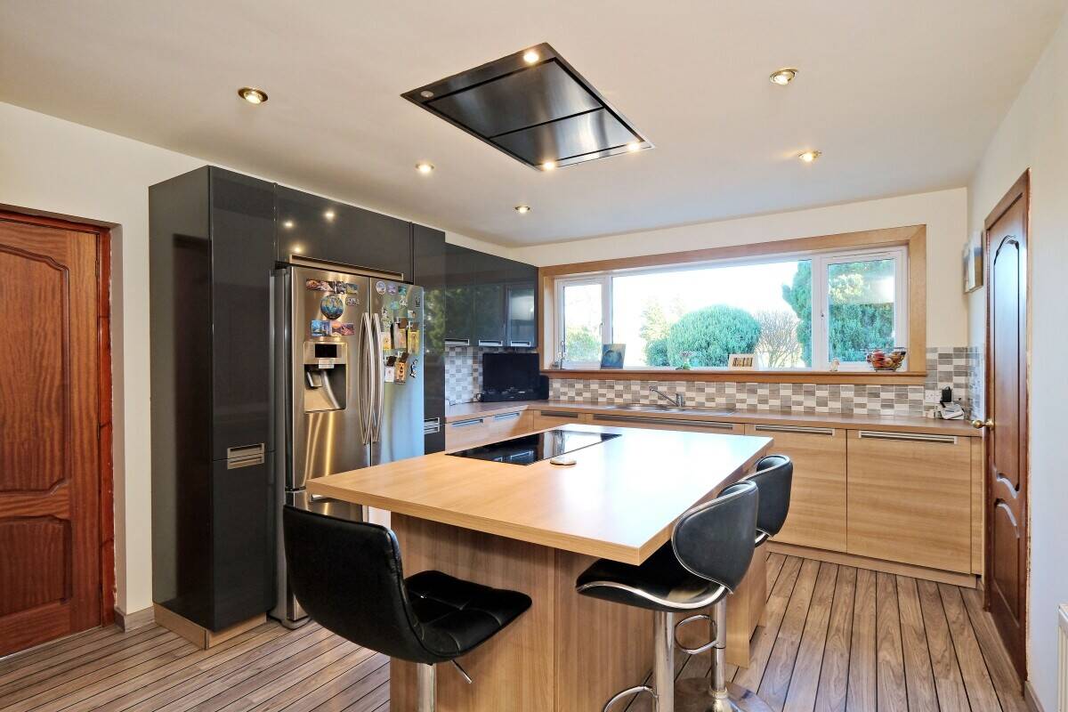 Luxury Boarding Kennel and Stunning 4 Bedroom Home