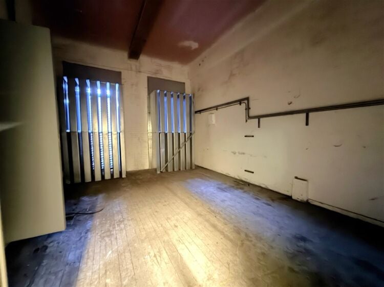 Retail For Sale in Bingley Photo 8