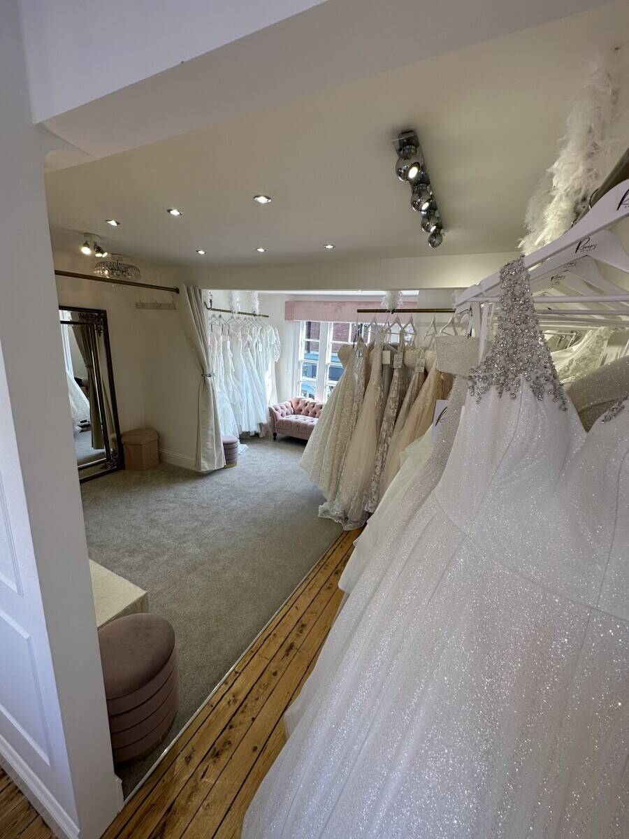 Stunning Established Bridal Boutique In Billericay High Street