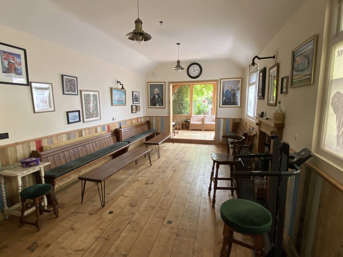 Wet led Freehouse pub for sale in Faversham Kent
