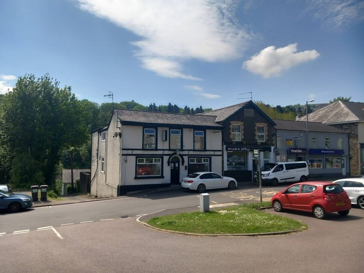 GWENT - POPULAR VILLAGE LOCALS' FREEHOUSE Photo 8