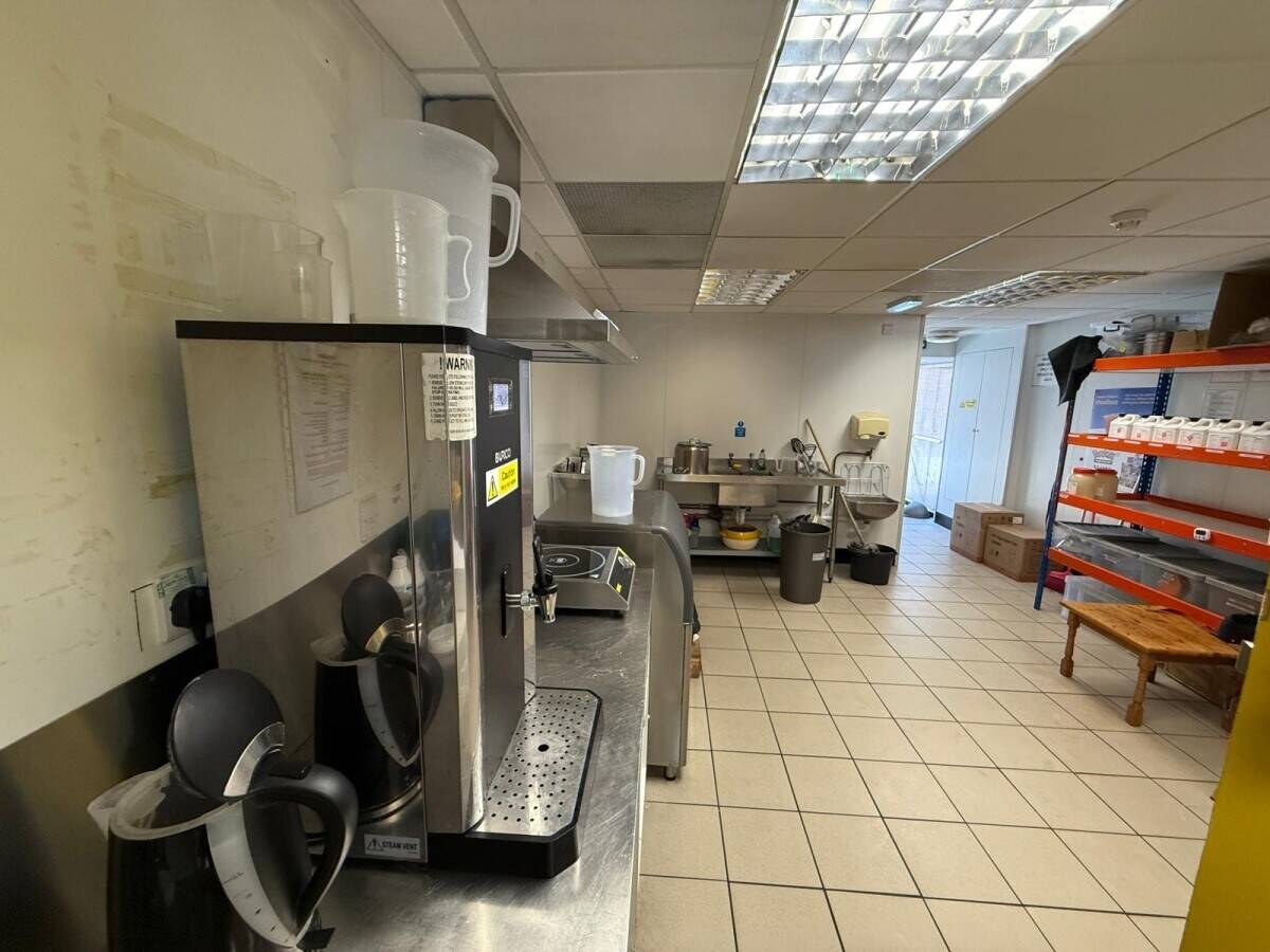 FOR SALE Bubble Tea MOOBOO LOUGHTON Photo 8