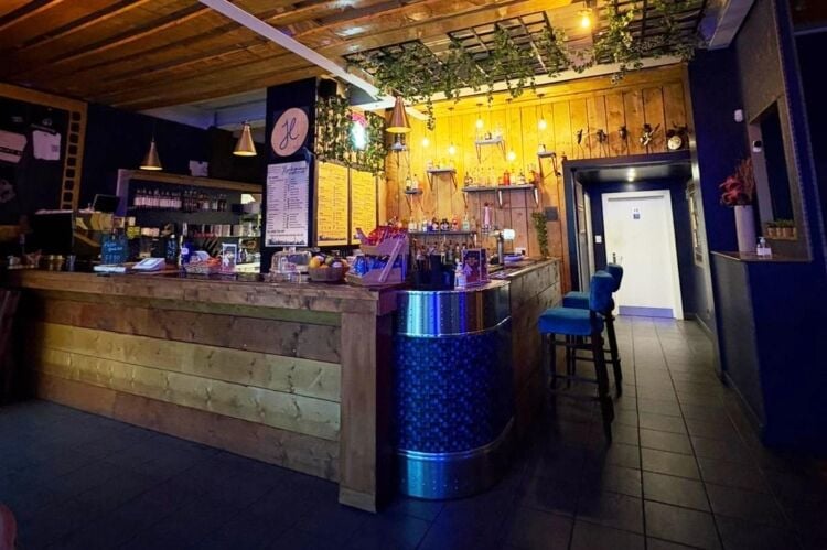 Licenced Coffee Shop, Bar & Restaurant - Liverpool