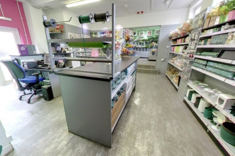Established Freehold Florist - Aldershot Photo 8