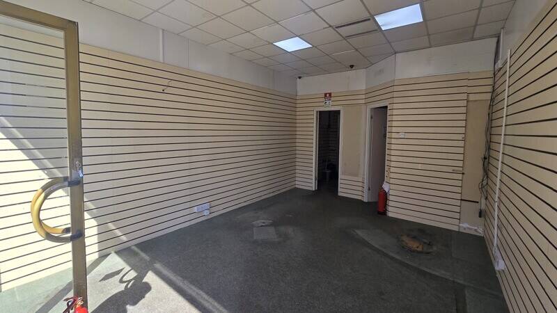 Retail Shop To Let