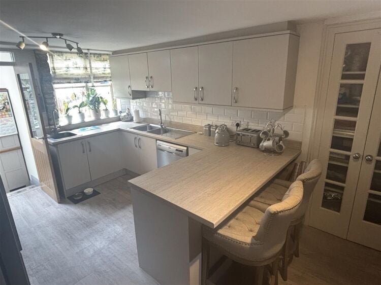 House For Sale in Leeds