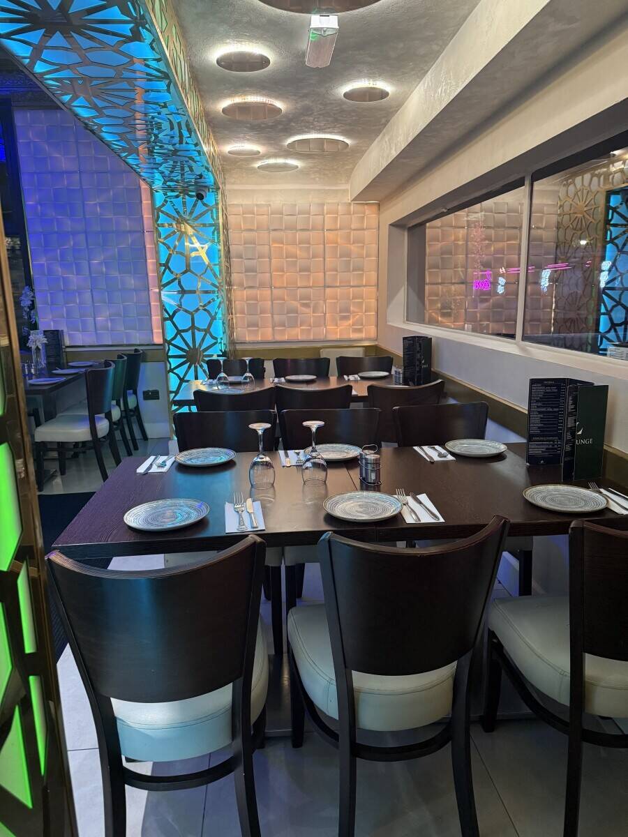 Mediterranean restaurant and shisha lounge for sale in South London Photo 9