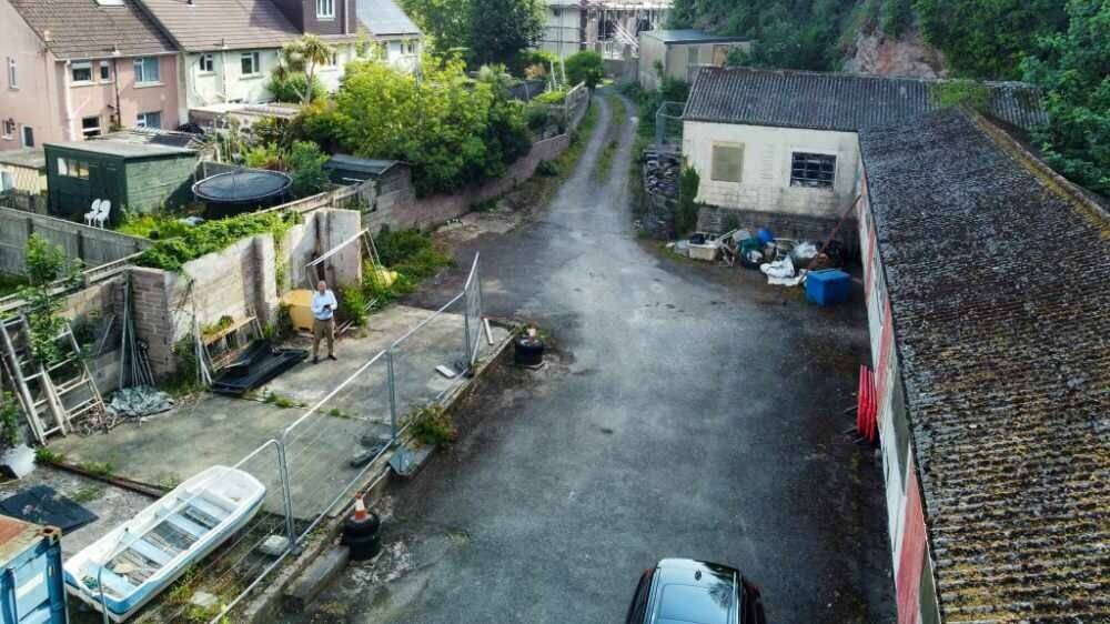 A Great Opportunity to Aquire a Substantial Storage Site in Brixham Photo 8