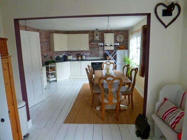HISTORIC PORLOCK HIGH STREET - FREEHOLD CAFE/PIZZA/TAKEAWAY WITH 3/4 BED HOME Photo 8