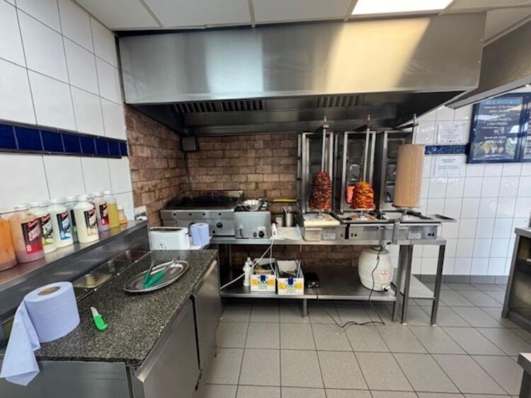 Leasehold Fish & Chip Takeaway Located In Tile Cross, Birmingham Photo 8