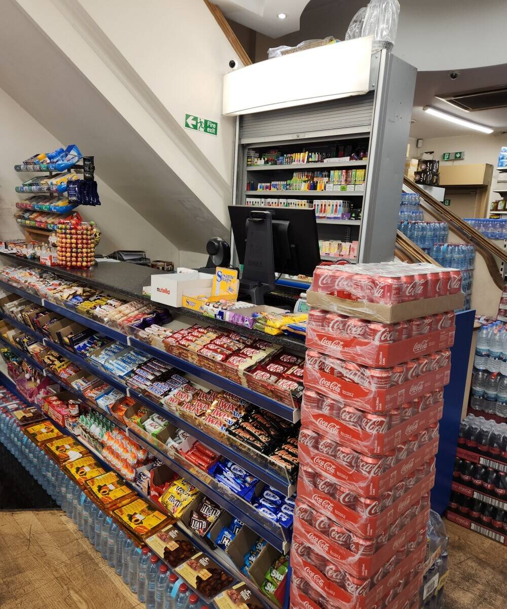 7 YEARS LEASE FOR SALE EDGWARE ROAD NEXT TO STATION