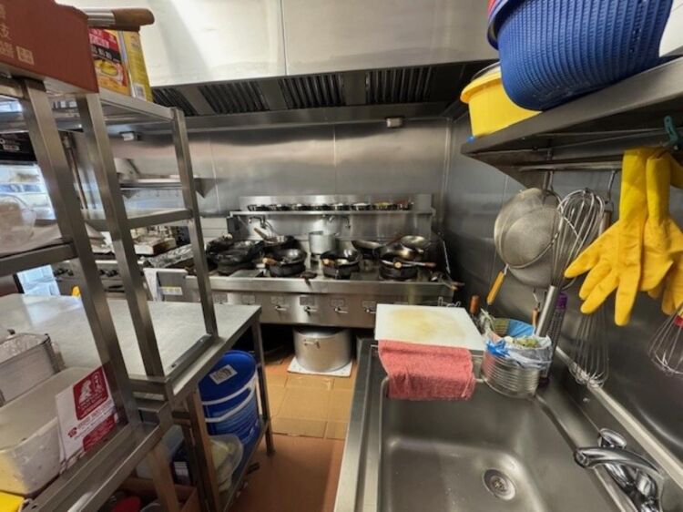 Leasehold Chinese Takeaway Located In Stirchley, Birmingham Photo 8