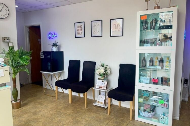 Established Tanning & Beauty Salon - Chelmsford Photo 8