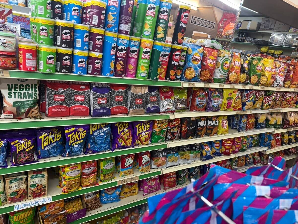 Convenience store for sale in london Photo 8