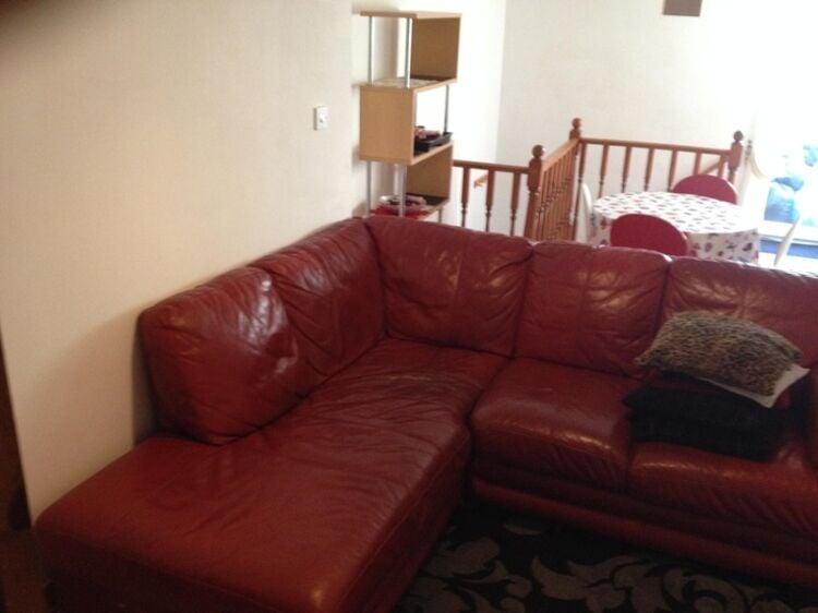 Loads of Potential! Freehold Launderette with Flat in Swansea Photo 8