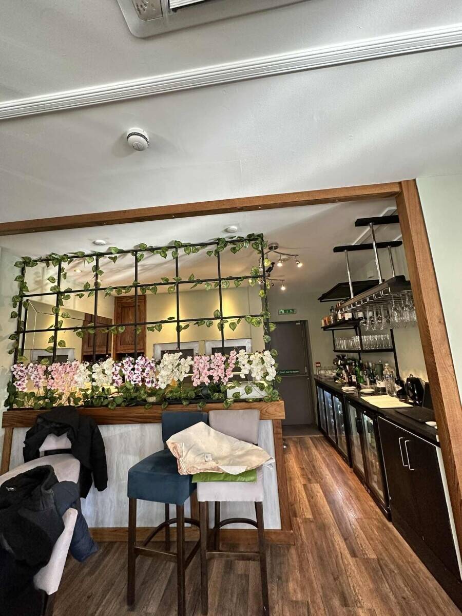 Thai Restaurant for Sale in Kenilworth Photo 9