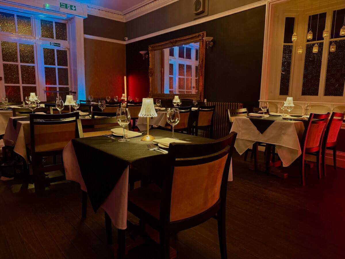 Two Thriving Restaurants with Large Function Suite – Prime Huntingdon Location

 Photo 8