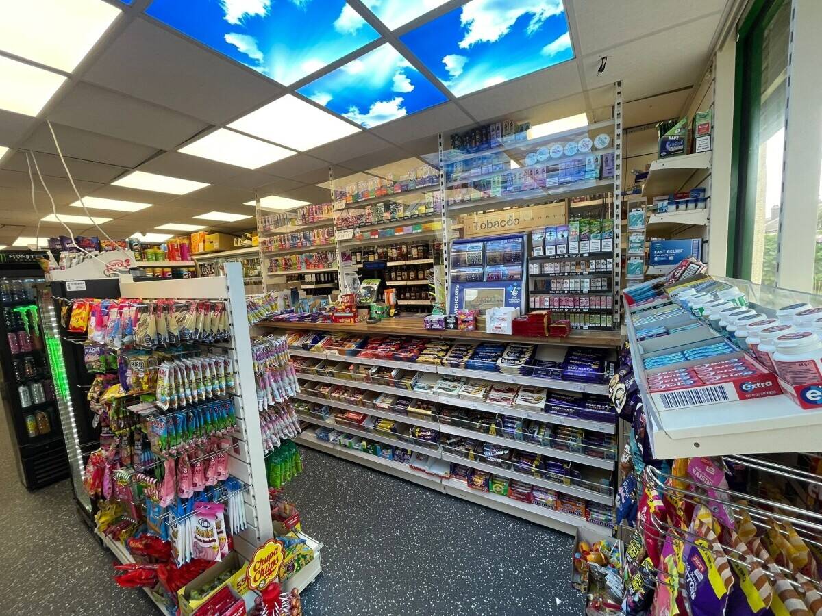 Convenience Stores  for Sale in Great Yarmouth  & 3BhK House Photo 8