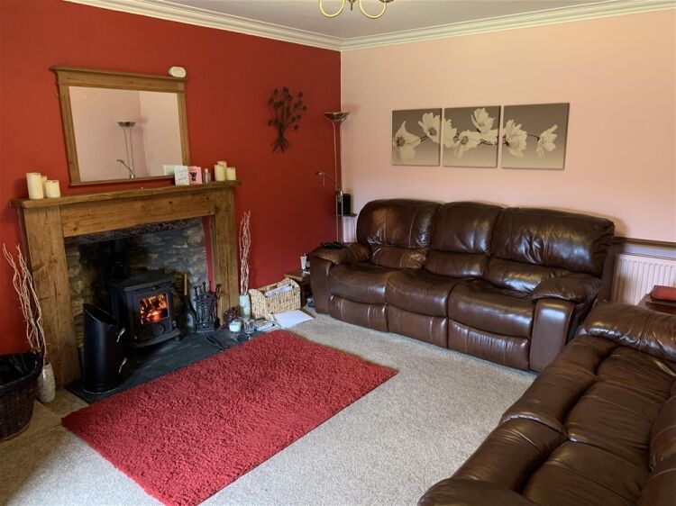 LUXURY BOARDING KENNELS WITH PRIVATE 4 BED PROPERTY IN ABERDEENSHIRE
